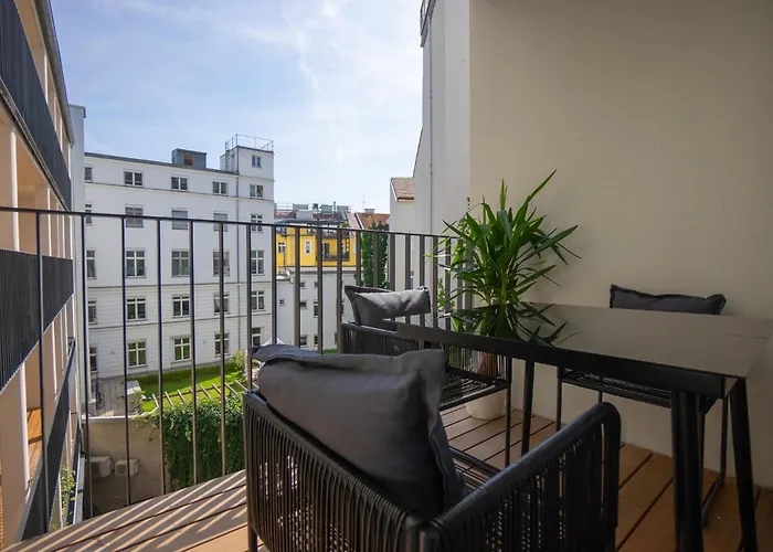 Apartamento 42m2 Apartment, Location With Big Terrace