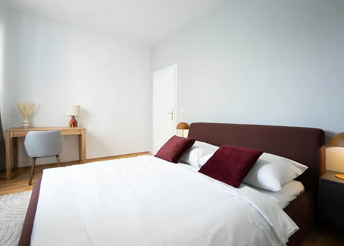 Apartamento 42m2 Apartment, Location With Big Terrace Viena